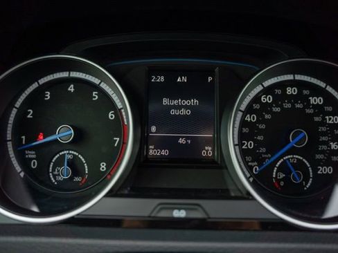 Used 2015 Volkswagen Golf R 4-Door AWD/4WD image 16