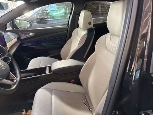 Certified 2024 Volkswagen ID.4 S image 5