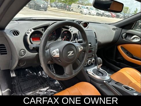 Used 2016 Nissan 370Z Coupe RWD image 16