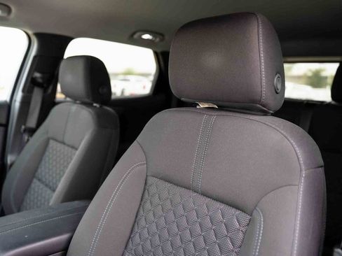 Used 2019 Chevrolet Blazer LT image 9