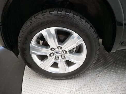 Used 2019 Ford F150 Platinum w/ Equipment Group 701A Luxury image 25