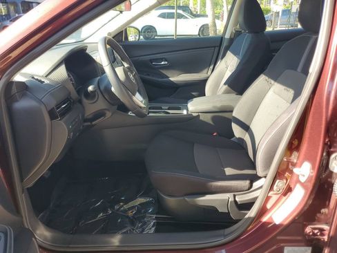 Certified 2020 Nissan Sentra SV FWD image 16