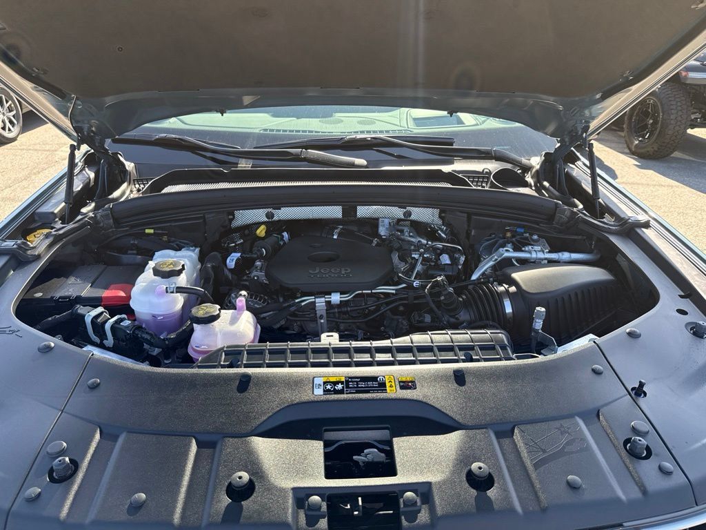 New 2027 Jeep Grand Cherokee Summit AWD/4WD image 32