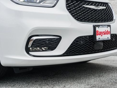 New 2026 Chrysler Pacifica Select image 22