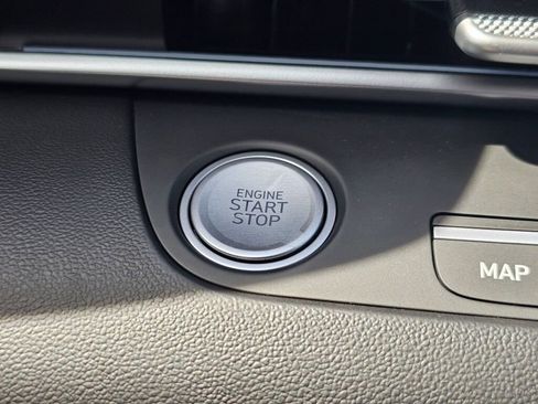 Used 2024 Hyundai Elantra SEL w/ Convenience Package image 27