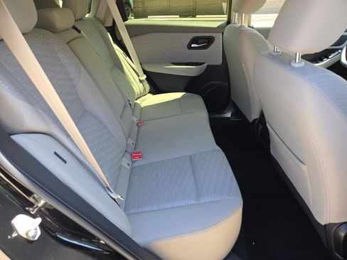 Used 2023 Nissan Rogue SV FWD image 25