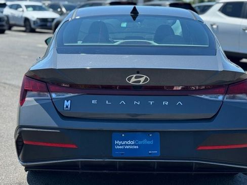 Used 2024 Hyundai Elantra SEL FWD image 3