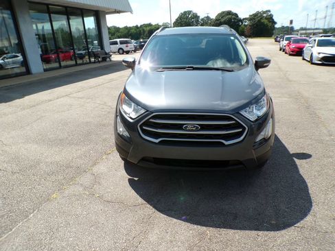Used 2020 Ford EcoSport SE FWD image 2