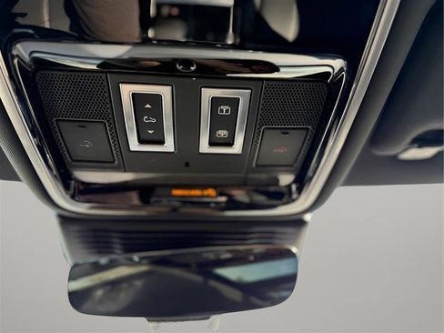 Used 2023 Land Rover Range Rover Velar R-Dynamic S image 54