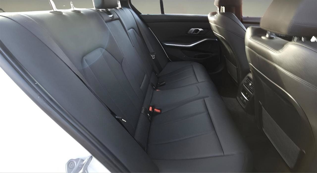 Used 2019 BMW 330i xDrive Sedan w/ Convenience Package AWD/4WD image 27
