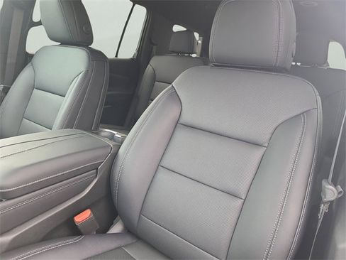 New 2026 Chevrolet Traverse LT w/ Midnight/Sport Edition image 24
