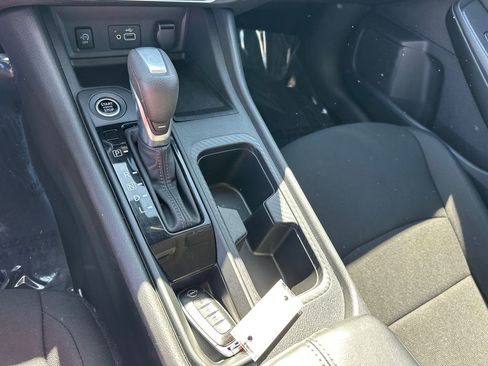 Used 2025 Nissan Sentra S FWD image 33