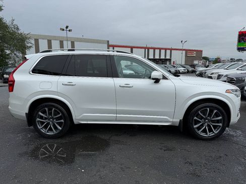 Used 2016 Volvo XC90 T6 Momentum w/ Momentum Plus Package AWD/4WD image 4