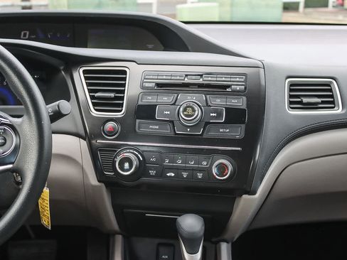 Used 2013 Honda Civic LX image 12