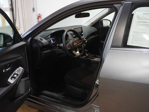 Used 2023 Nissan Sentra SV image 8
