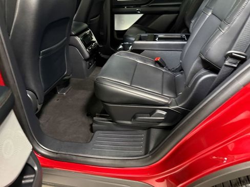 Used 2025 Lincoln Aviator Reserve w/ Equipment Group 201A AWD/4WD image 47