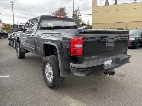 Used 2016 GMC Sierra 2500 SLT w/ All-Terrain HD Package image 2