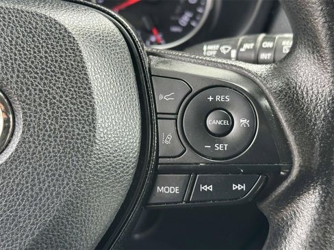 Used 2019 Toyota RAV4 XLE image 14