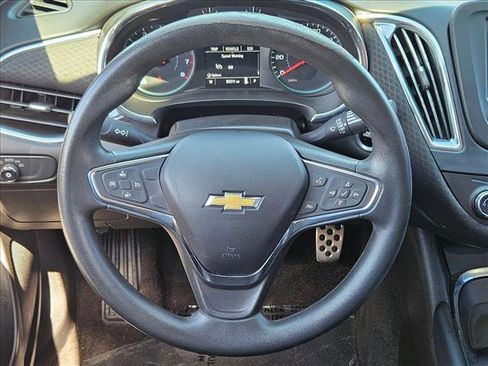 Certified 2017 Chevrolet Malibu LT FWD image 14
