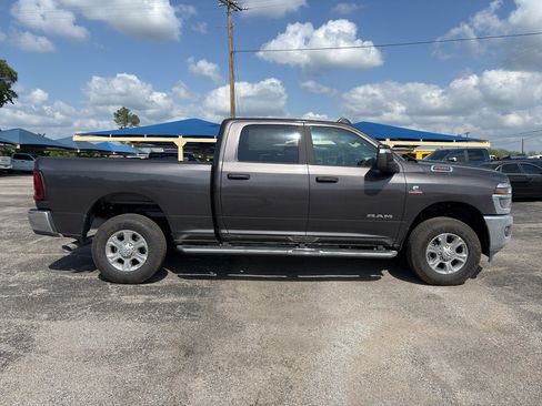 New 2026 RAM 2500 Lone Star AWD/4WD image 4