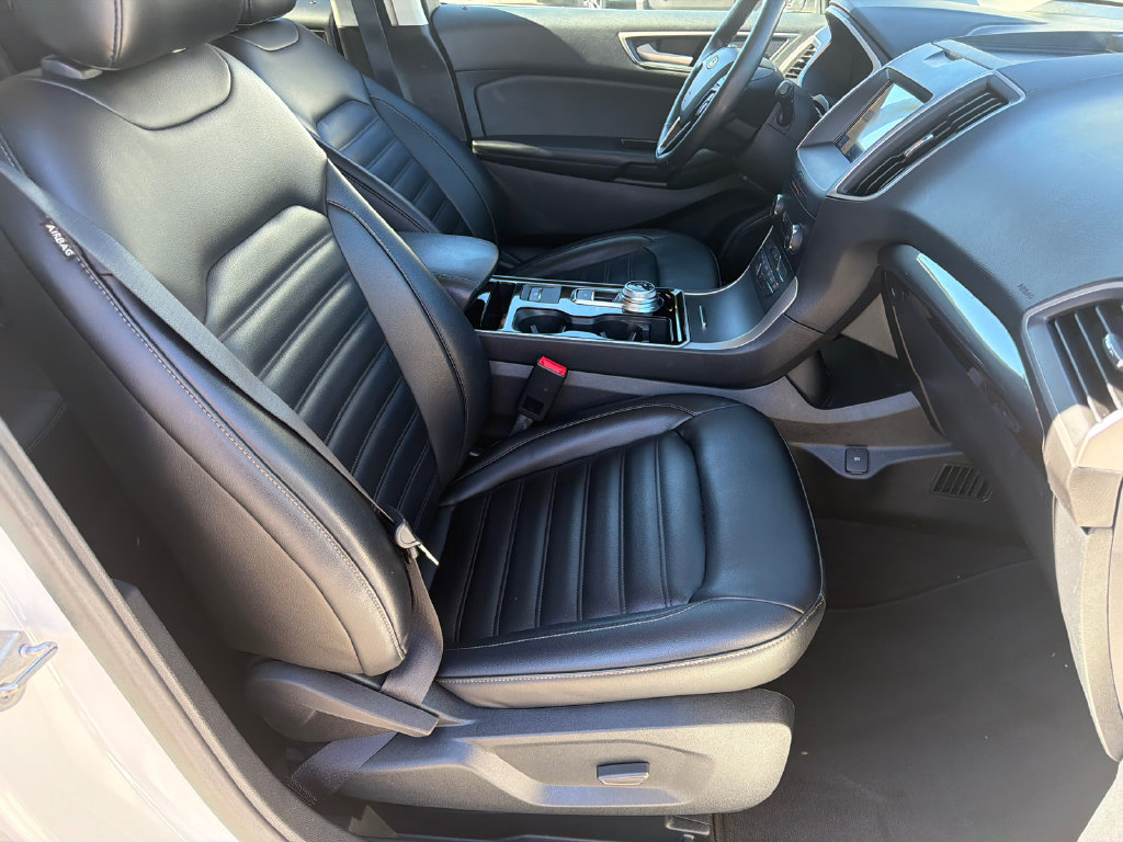 Used 2020 Ford Edge SEL w/ Convenience Package FWD image 13