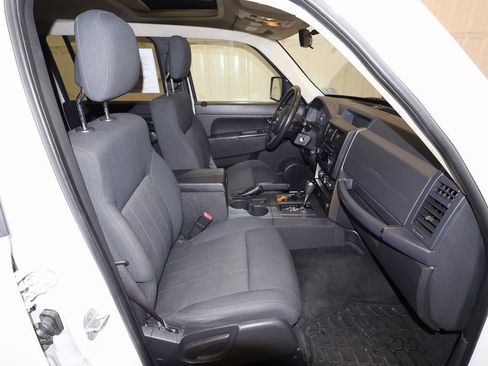 Used 2012 Jeep Liberty Sport w/ Popular Equipment Group image 18