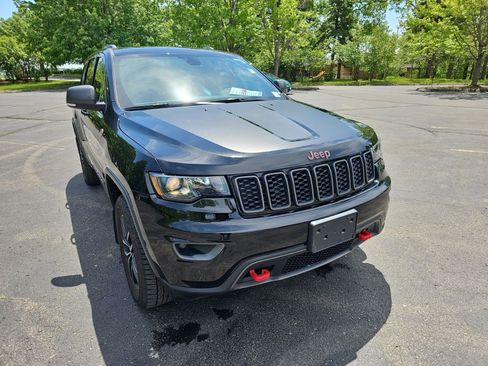 Used 2020 Jeep Grand Cherokee Trailhawk w/ Trailhawk Luxury Group AWD/4WD image 8