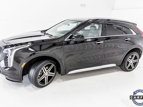 Used 2020 Cadillac XT4 Premium Luxury image 3