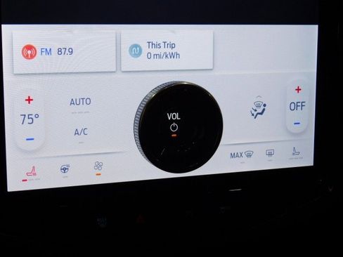 Used 2023 Ford F150 Lightning Lariat image 24