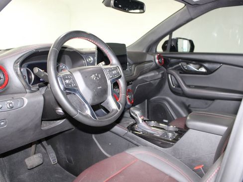 Used 2023 Chevrolet Blazer RS w/ Enhanced Convenience Package FWD image 17