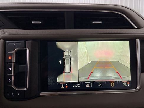 New 2024 GMC Yukon XL Denali w/ Advanced Technology Package image 15