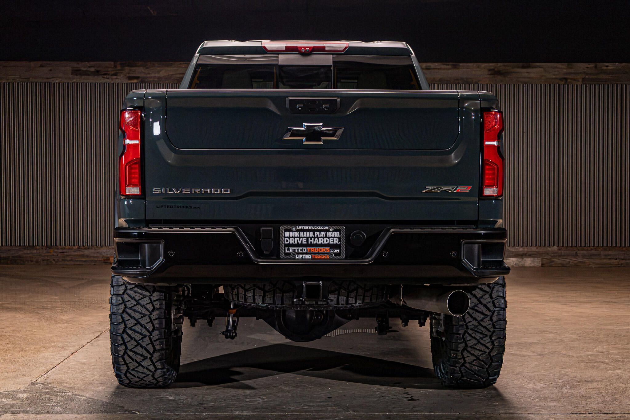 Used 2025 Chevrolet Silverado 2500 ZR2 w/ Technology Package AWD/4WD image 9