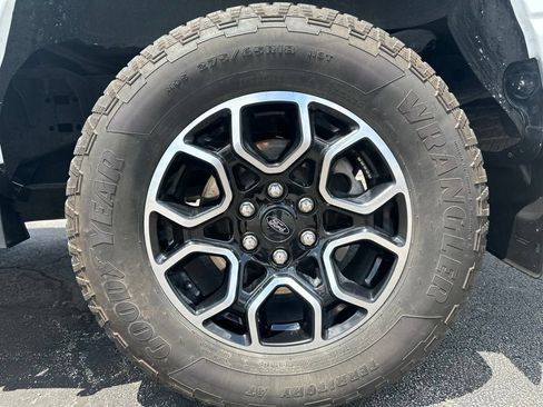 Certified 2023 Ford F150 Lariat AWD/4WD image 17