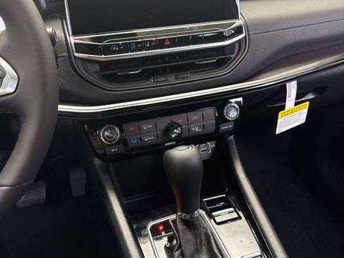 New 2026 Jeep Compass Latitude image 16