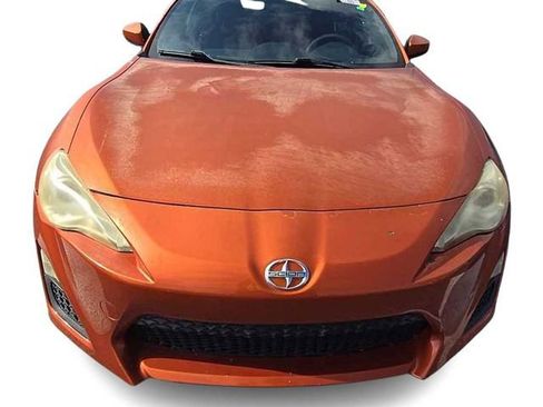 Used 2013 Scion FR-S RWD image 2