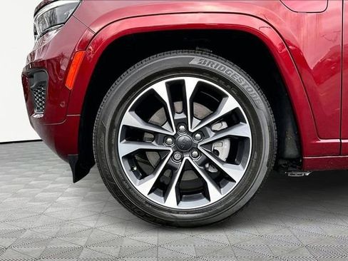 Used 2023 Jeep Grand Cherokee Overland w/ Advanced Protech Group III image 22