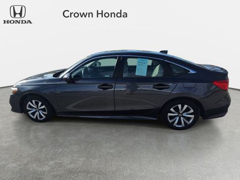 Used 2022 Honda Civic LX image 2