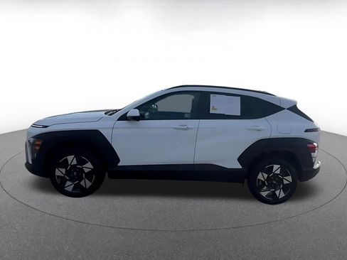 Used 2025 Hyundai Kona SEL AWD/4WD image 7