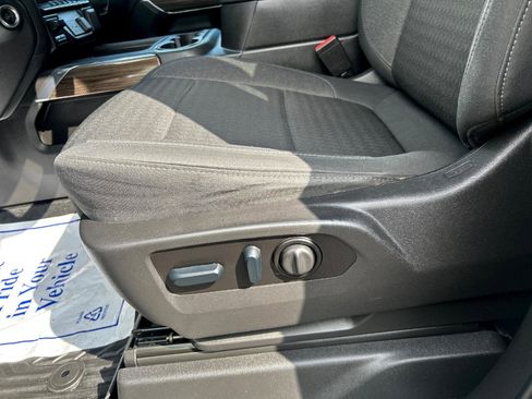 Used 2022 Chevrolet Silverado 1500 LT Trail Boss image 16