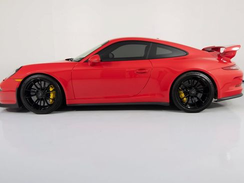 Certified 2015 Porsche 911 GT3 RWD image 7