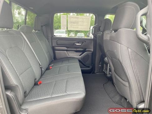 New 2026 RAM 1500 Express AWD/4WD image 7