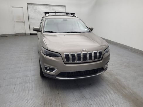 Used 2019 Jeep Cherokee Limited image 14