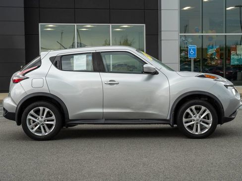 Used 2017 Nissan Juke S AWD/4WD image 8