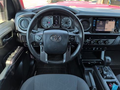 Used 2019 Toyota Tacoma TRD Sport w/ Technology Package AWD/4WD image 19