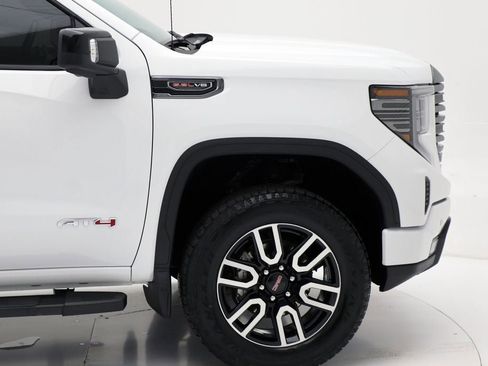 Used 2023 GMC Sierra 1500 AT4 w/ Technology Package image 4