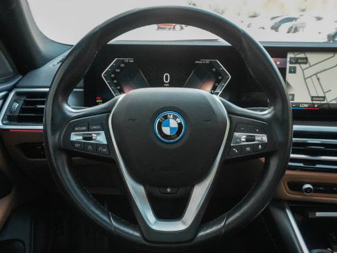 Used 2023 BMW i4 eDrive35 w/ Premium Package RWD image 13