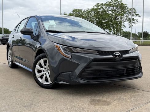 Certified 2026 Toyota Corolla LE FWD image 2
