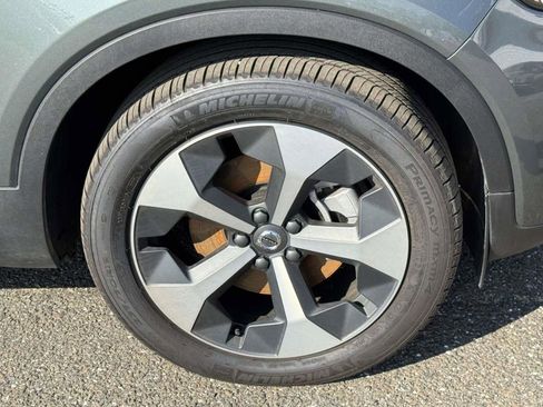 Used 2026 Volvo XC40 B5 Core w/ Climate Package image 6