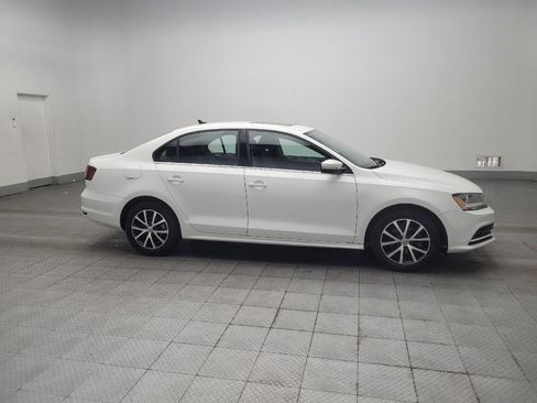 Used 2018 Volkswagen Jetta SE FWD image 11
