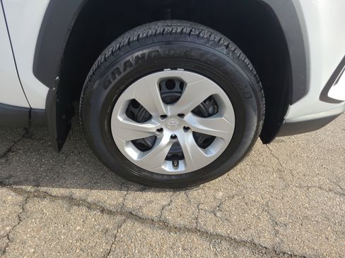 Certified 2023 Toyota RAV4 LE image 12